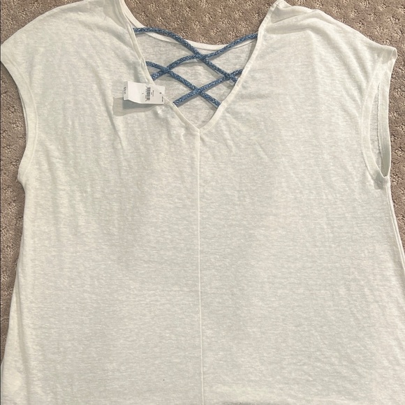 Gap Women's White Sleeveless Top with Blue Accents - Picture 1 of 8